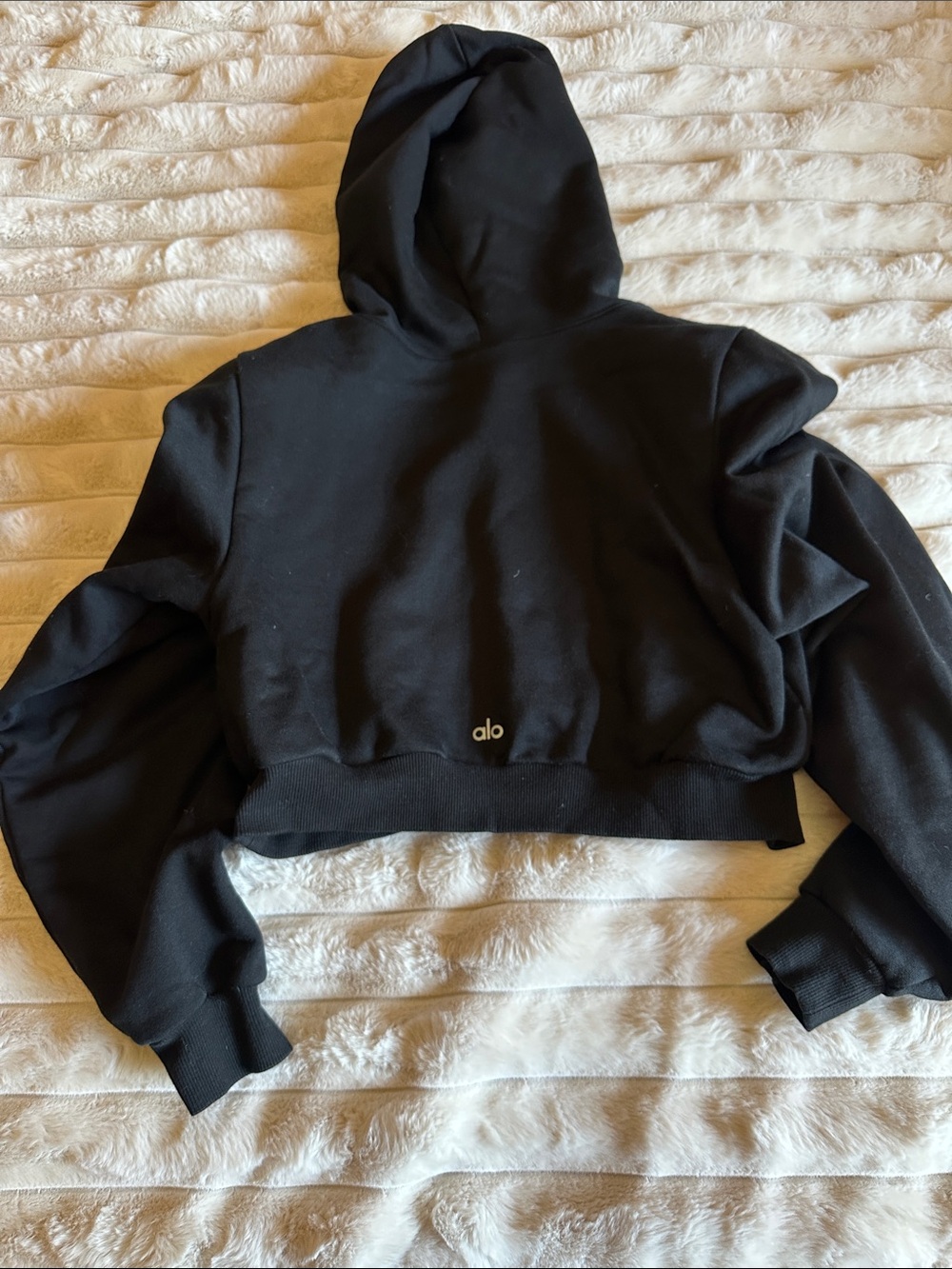 ALO Yoga Black Cropped Hoodie NWOT